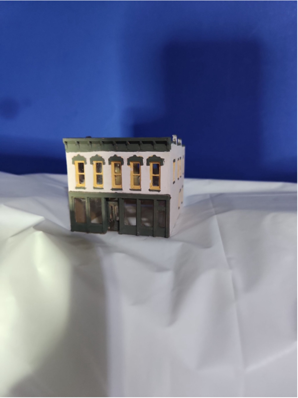 HO Scale Model Train Building Kit Urban Storefront City Scene 1:87